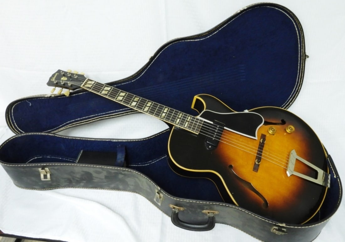 1952 Gibson ES 175 A 11834 (1 of 10)