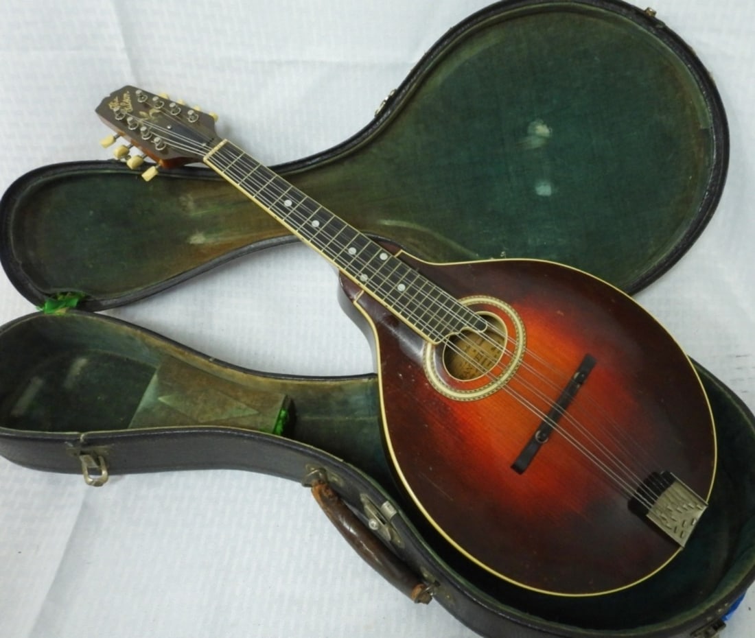Gibson 1909 A Style Mandolin (1 of 8)
