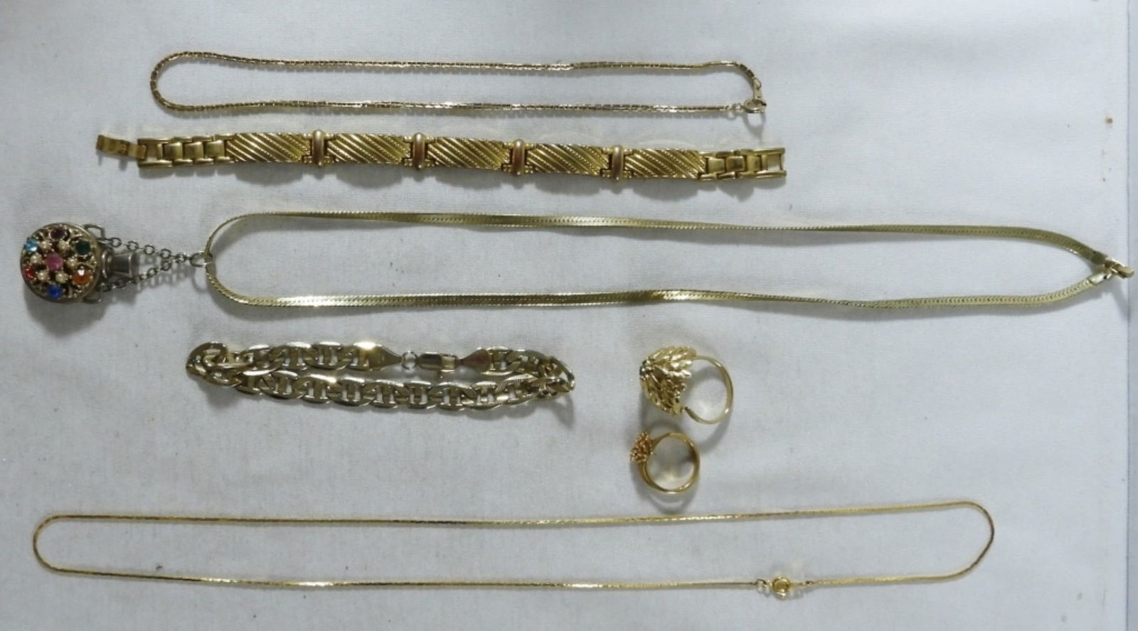 Perfume Holder Pendant & More (1 of 3)