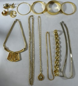 Gold-Tone Jewelry Lot