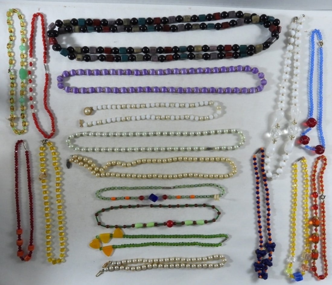 18 Beaded Necklaces: Get it while you can