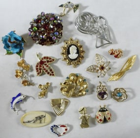 20 Brooches