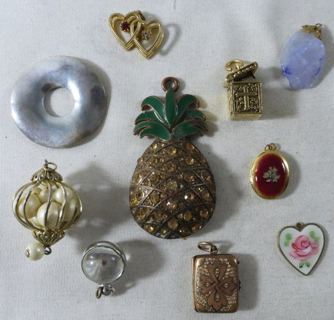 10 Assorted Pendants (1 of 3)