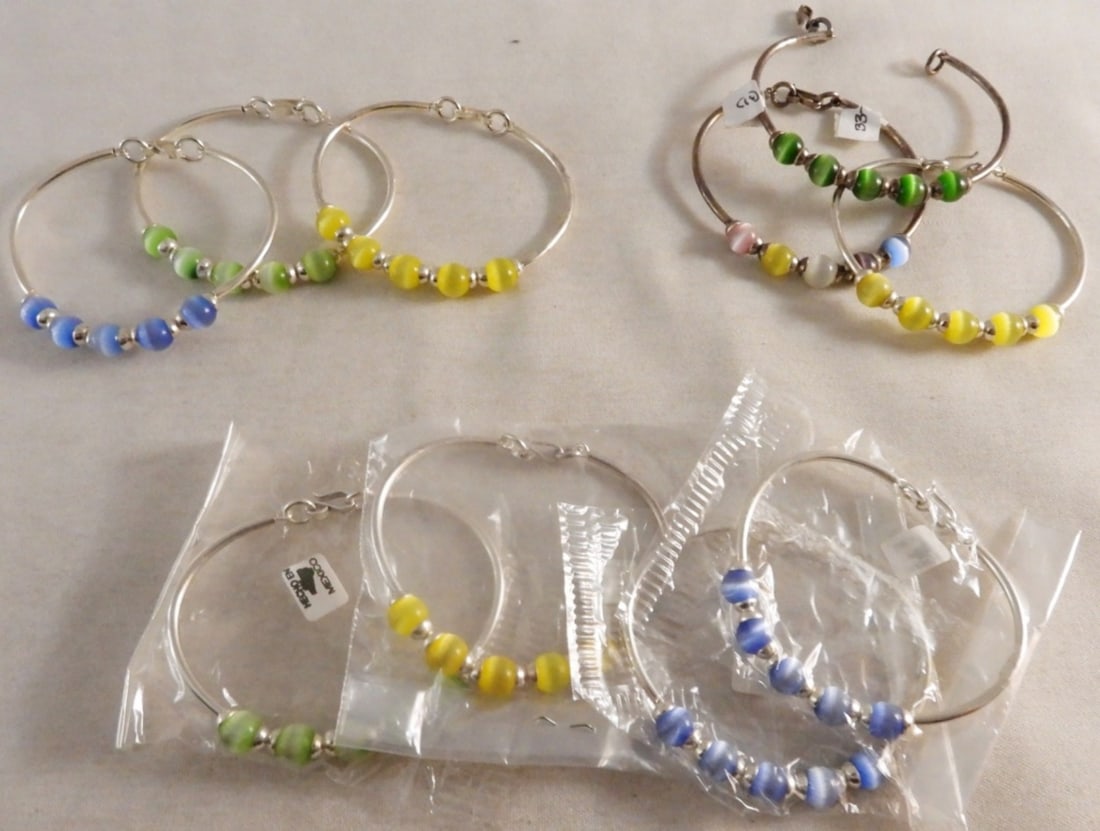 10 Bracelets: Get it now