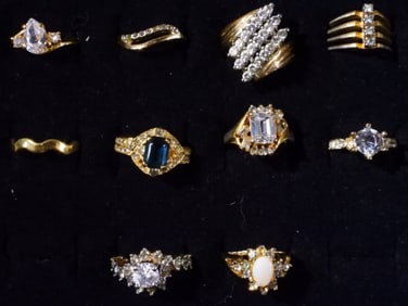 10 Gold-Tone Rings