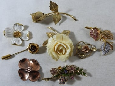 8 Gorgeous Flower Brooches