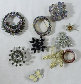 10 Brooches
