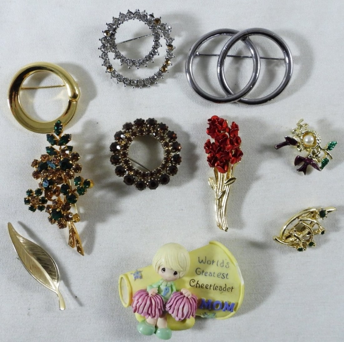 10 Brooches: Bid Today