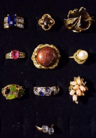 10 Gold-Tone Rings