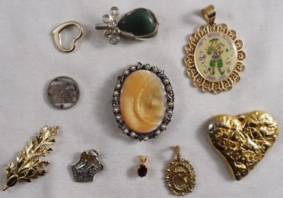10 Pendants