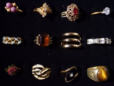 12 Gold-Tone Rings