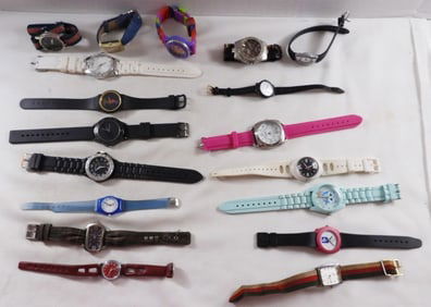 (18 Silicone/Cloth Watch Band Watches