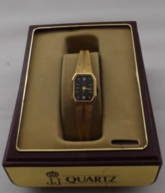 Women's Gold Tone Quartz Watch