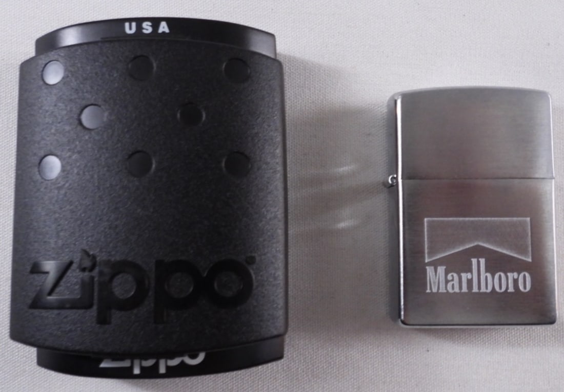 Marlboro Logo Zippo 2005 Unfired (1 of 5)
