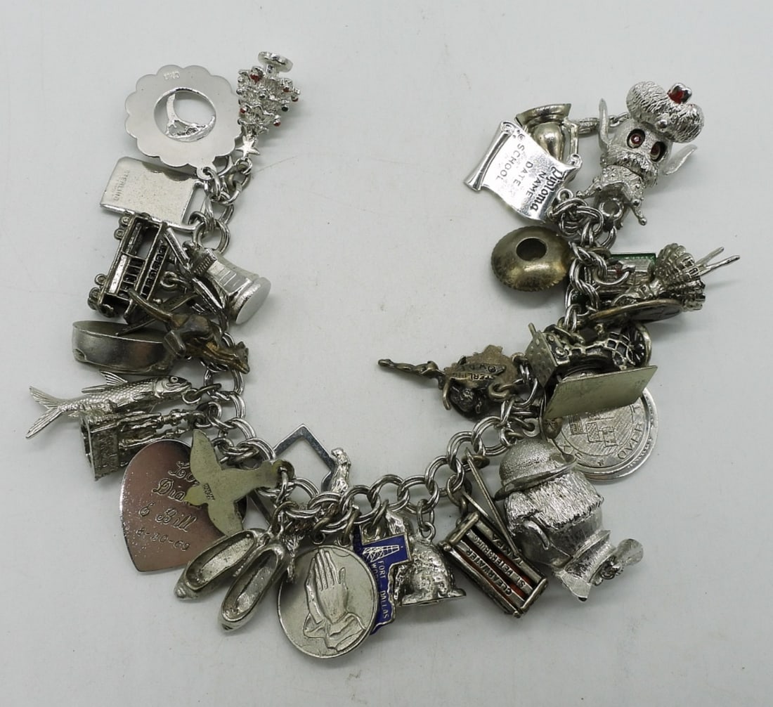 Vintage Sterling Charm Bracelet & 33 Charms (1 of 2)
