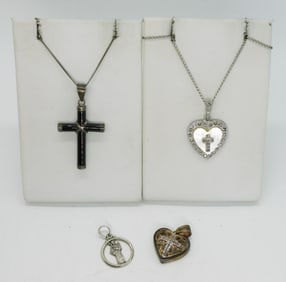Religious 925 Pendants & Necklaces