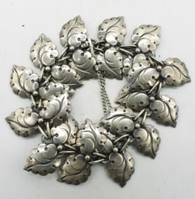 Sterling Denmark Leaf Bracelet
