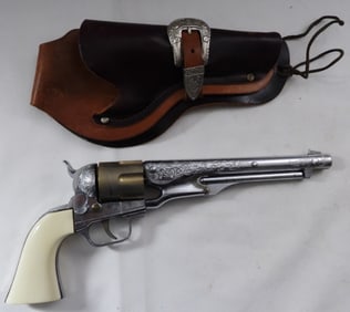 Vintage Hubley Cap Gun In Holster