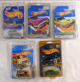 (5) Mixed Lot Of Hot Wheels