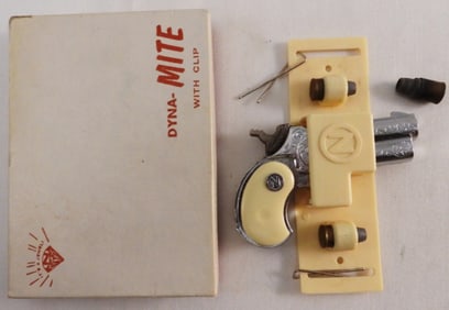 Nichols Dyna-Mite Cartridge Loading Cap gun With C