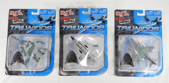 (3) Tailwinds Maisto Planes
