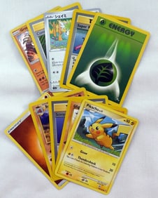 (10) Pokemon Cards