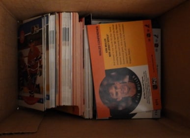 (200) Mixed Hockey Cards