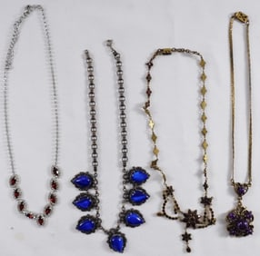(4) Fashion Womens Necklaces