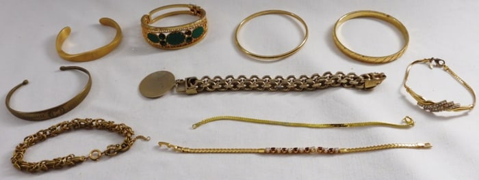 (10) Gold Tone Braclets