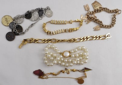 (6) Chunky Bracelets