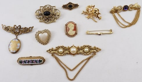 (10) Antique Looking Brooches