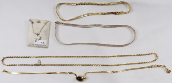 (5) Small Chained Necklaces