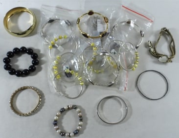 (20) Mixed Lot Of Bracelets
