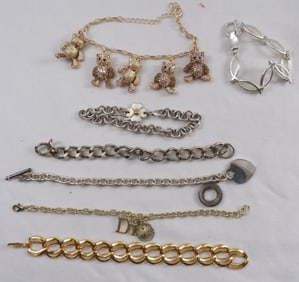 (7) Chunky Chain Bracelets