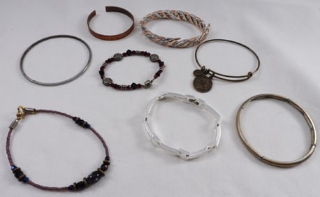 (8) Bracelets