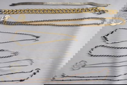 Variety of (7) Different Necklaces