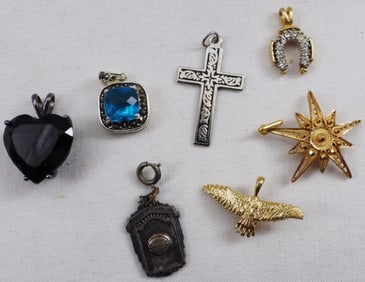 (7) Different Pendants for Necklaces