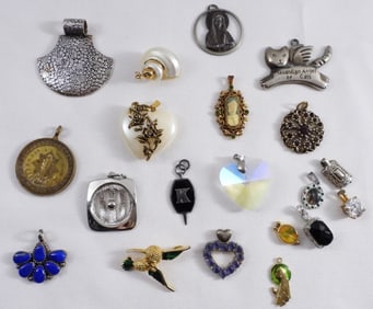 (20) Pendants for Necklaces