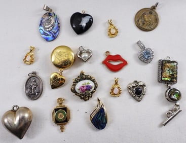(17) Pendants to Make Necklaces