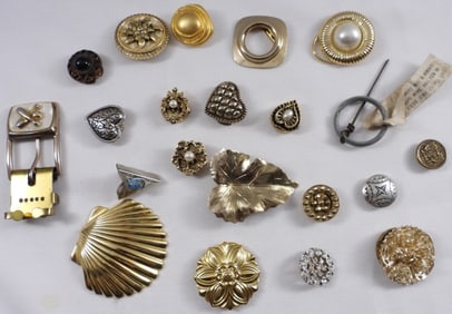 Mixed Lot Of Button Covers and Scarff Brooches