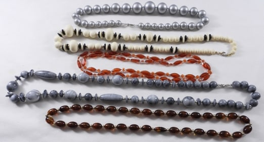 (5) Unique Beaded Necklaces