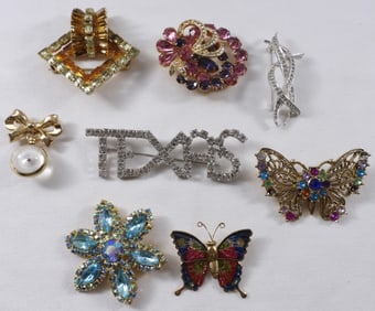 (8) Fashion Brooches