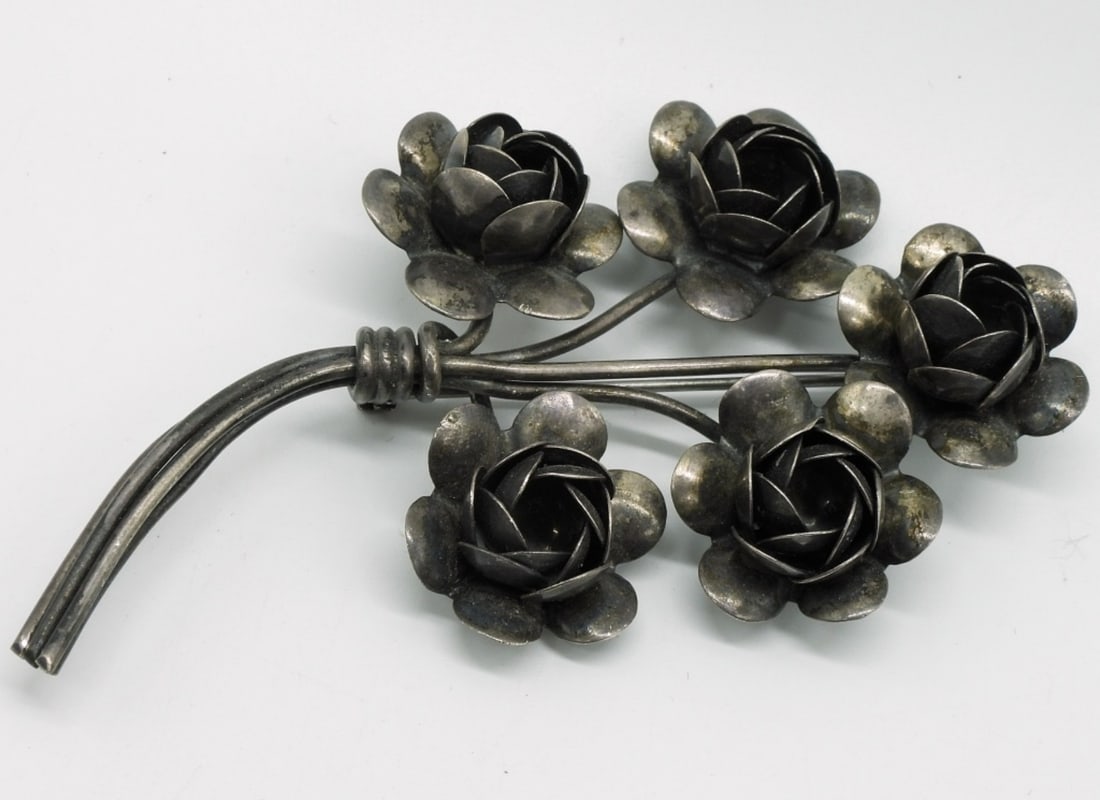 Coro Sterling Floral Brooch (1 of 2)