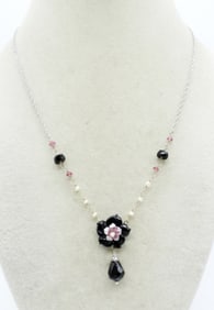 Cardillo 14k Gold Petite Floral Necklace