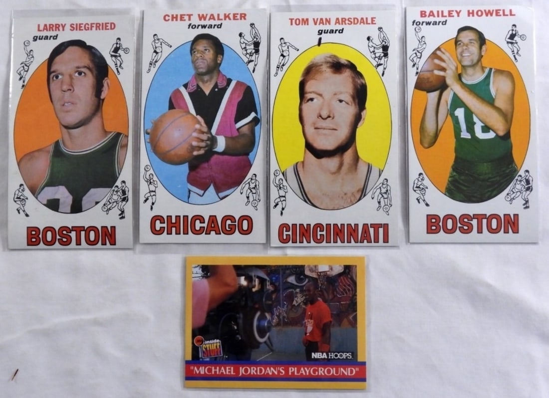 (5) Mixed Lot Of Basketball Cards (1 of 2)