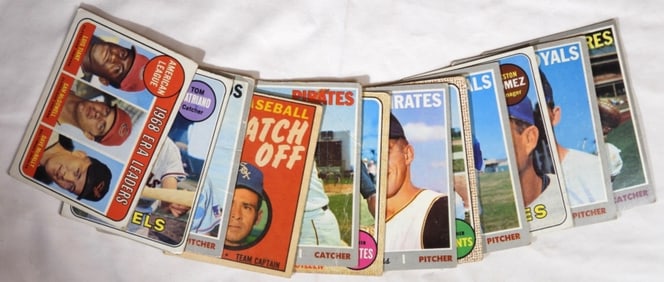 (15) Baseball Collectible Cards