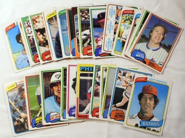 Variety of (40) TOPPS Baseball Cards
