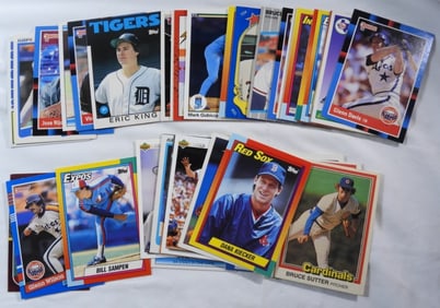 Variety Of Mixed Baseball Cards (40)