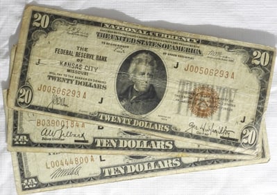 (3) 1929 $10 Federal Reserve Bank Notes