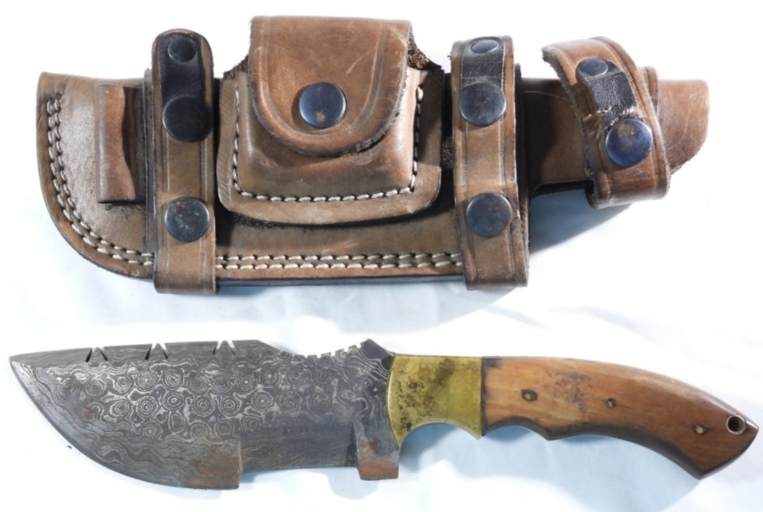 Handmade Damascus Steel Knife & Sheath (1 of 2)